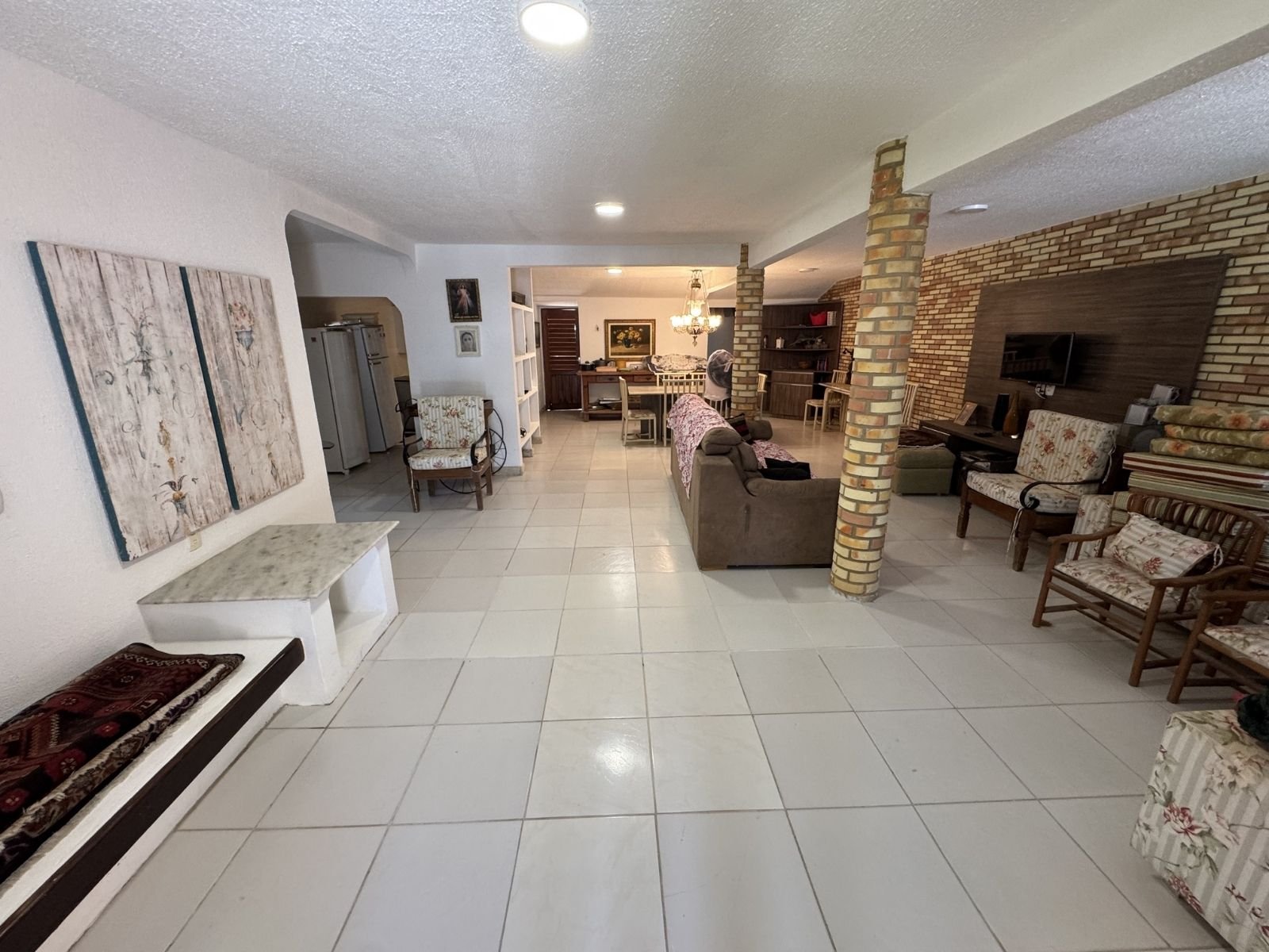 casa-venda-morro-branco-sala-estar