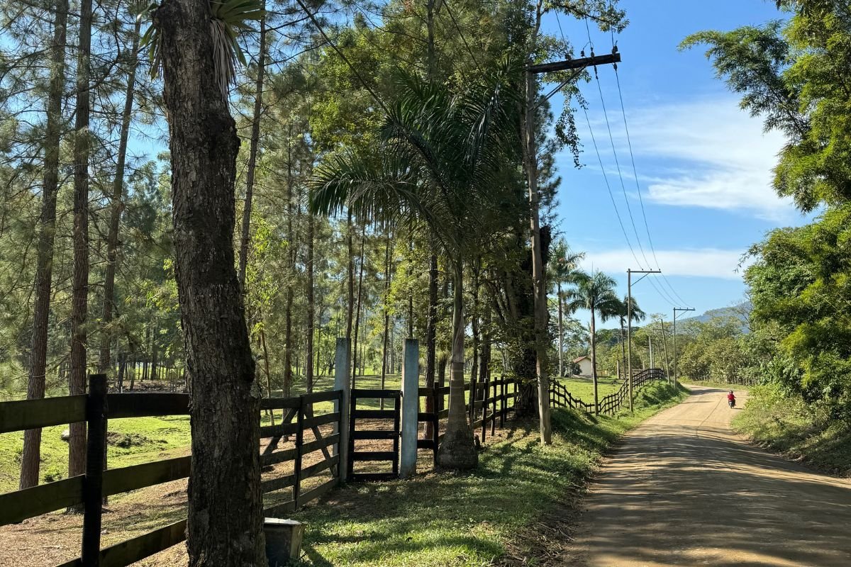 pedro-de-toledo-sp-estrada-rural