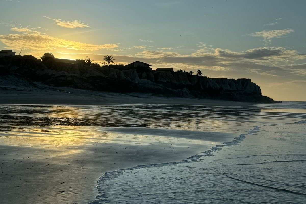 praia-morro-branco-por-do-sol