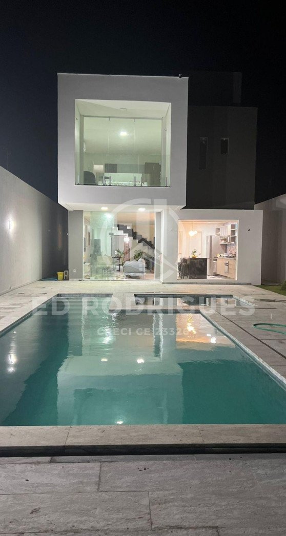 casa-venda-praia-pacheco-piscina-noturna-04